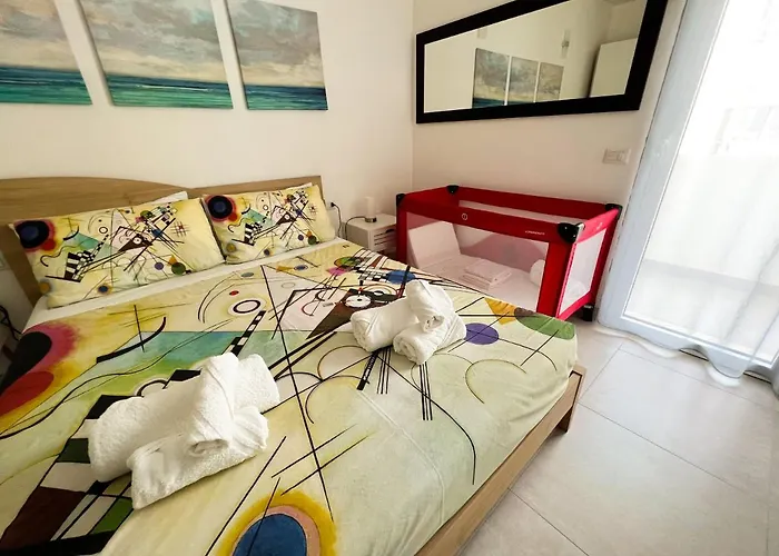 Sunnyside Apartment
